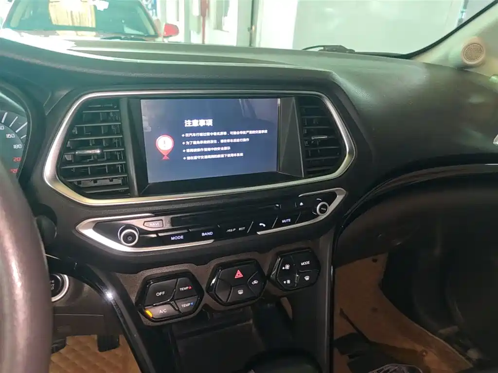 GAC Trumpchi Trumpchi GS4 2015 200T G-DCT Elite Edition фото 13