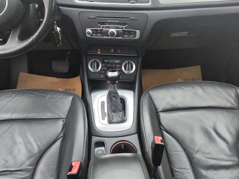 Audi Q3 2015 30 TFSI Comfort фото 16
