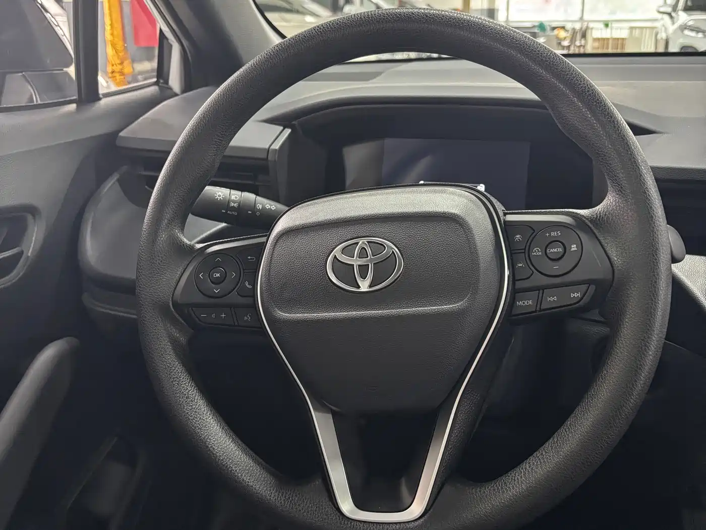 Toyota Frontlander 2026 2025 2.0L Smart Hybrid Base Version