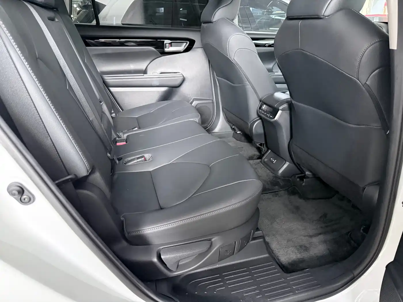 Toyota Highlander 2023 2022 380T All-Wheel Drive Ultimate 7-Seater