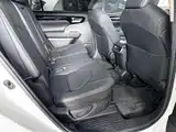 Photo 13 - Toyota Highlander