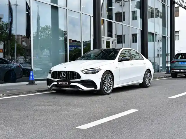 Mercedes-Benz C-Class AMG 2025 AMG C 43 4MATIC — фото 1