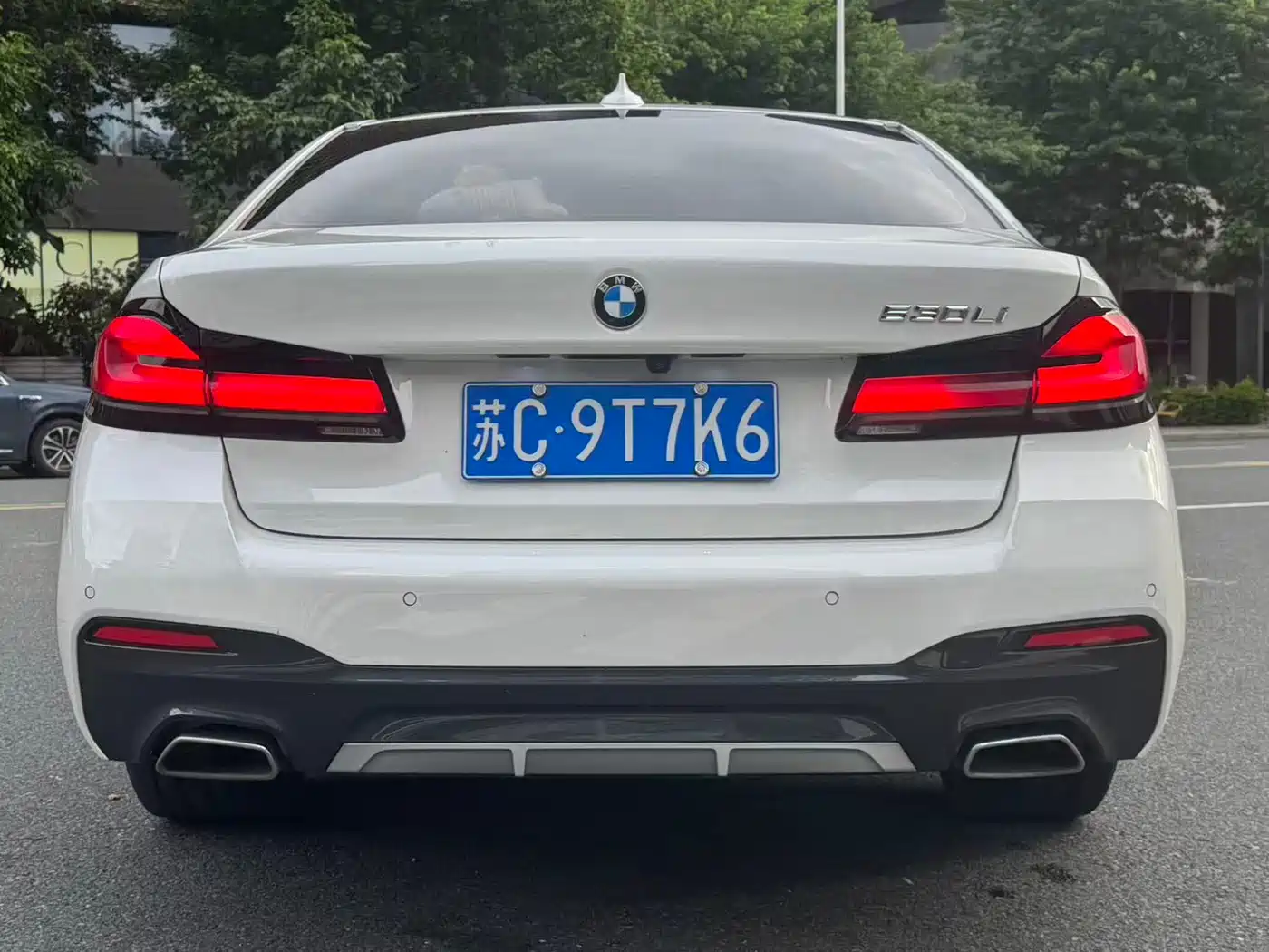 Photo 5 - BMW 5 Series