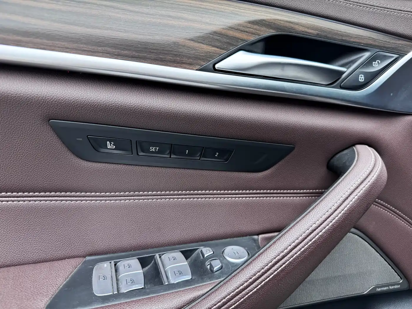 BMW 5 Series 2022 530Li Exclusive Luxury Package фото 10