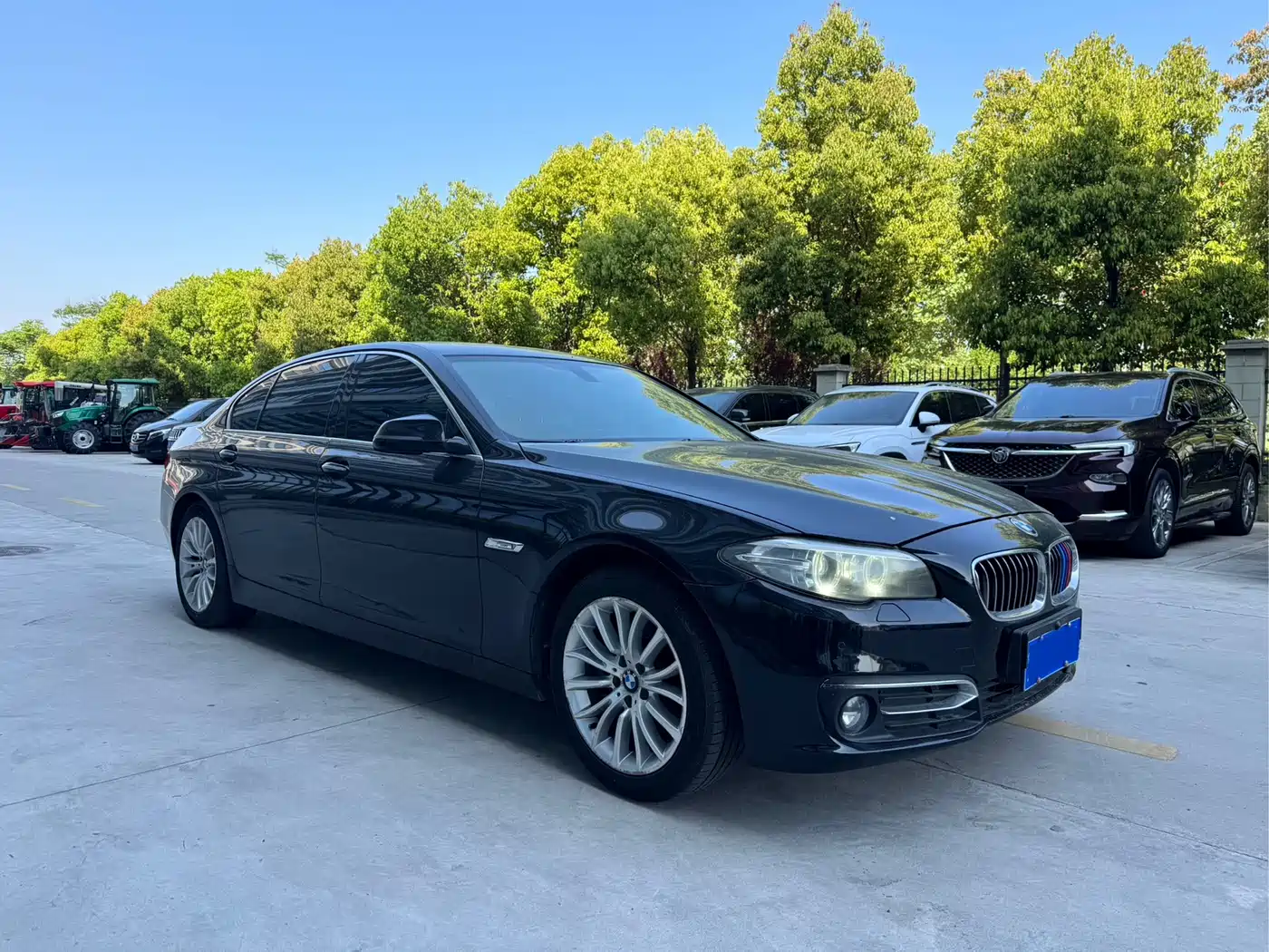BMW 5 Series 2017 525Li Luxury Design Package фото 3