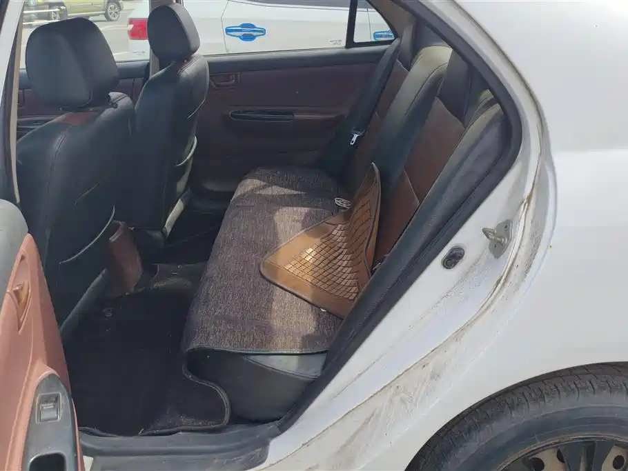 BYD F3 2012 Energy-saving Edition 1.5L Manual Comfort фото 11