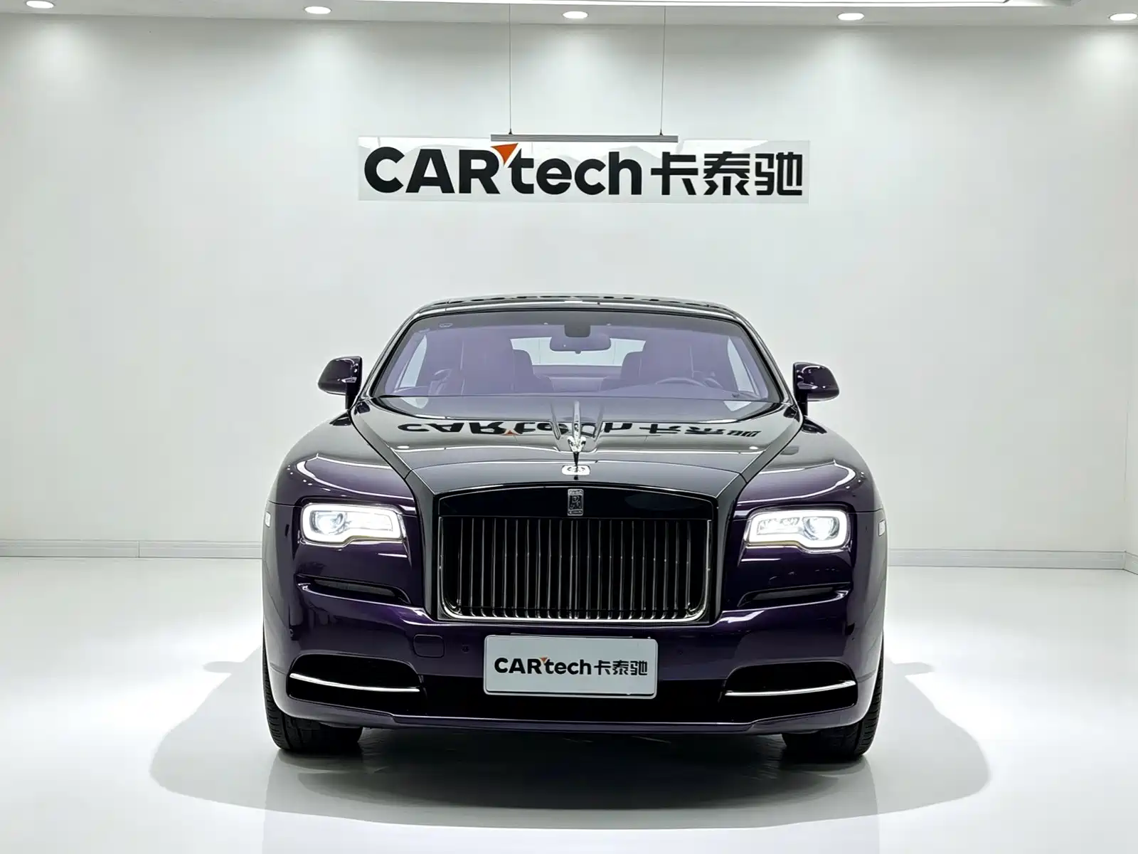Фото 2 - Rolls-Royce Wraith