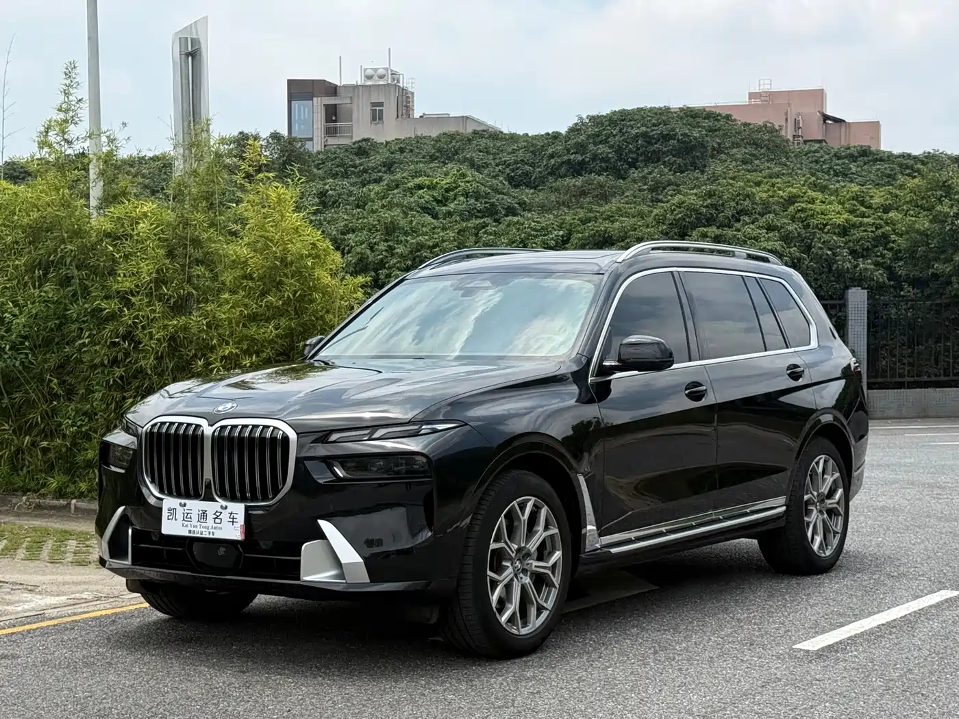BMW X7 2024 xDrive40i Leading Luxury Package фото 2
