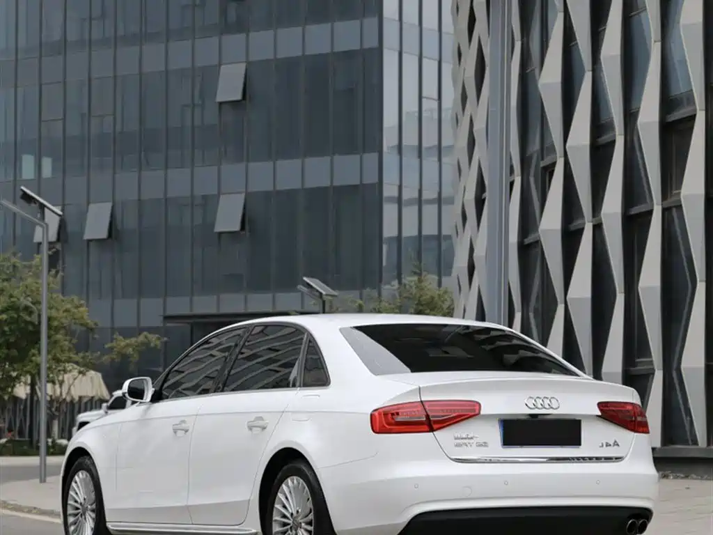 Audi A4L 2016 35 TFSI Automatic Comfort фото 7