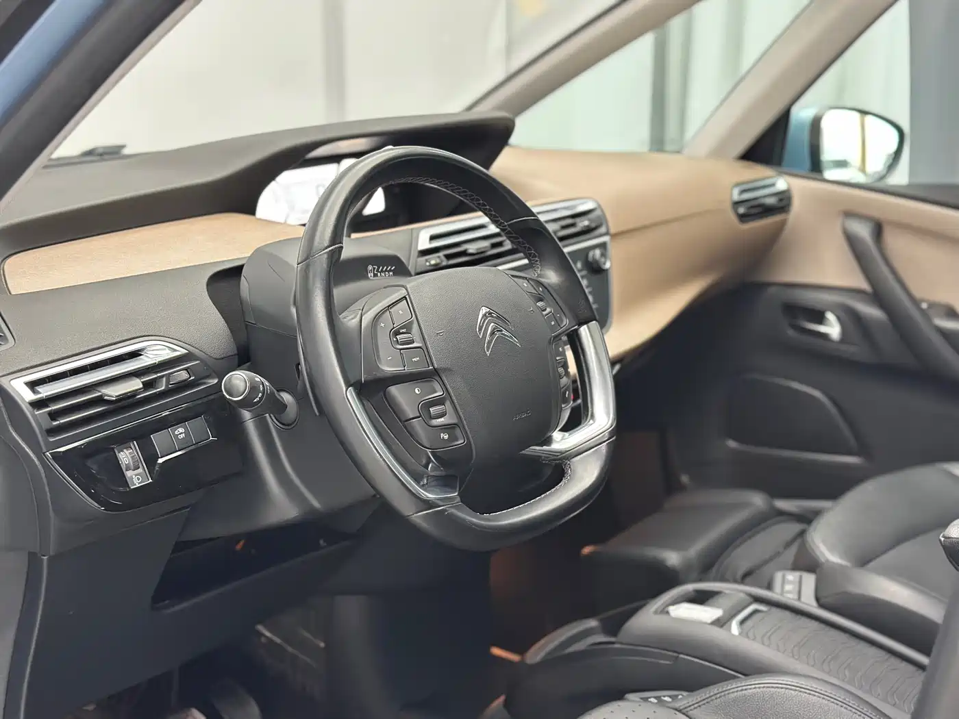 Citroën C4 Picasso 2015 Grand 1.6T Luxury 7-seater фото 16