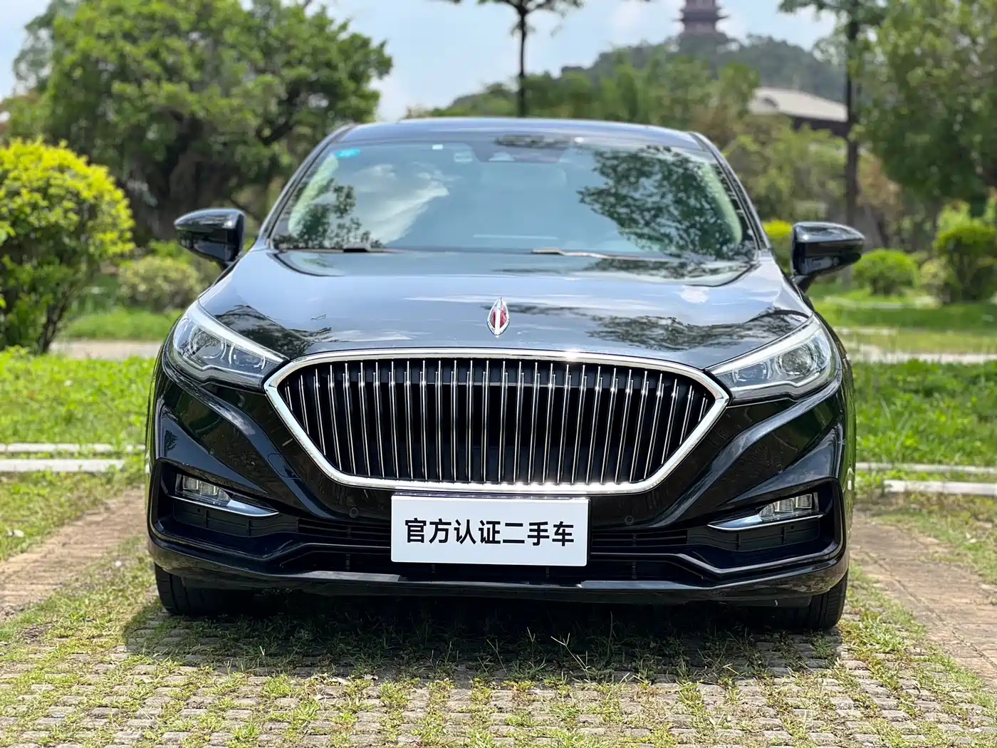 Hongqi H5 2018 Model 30TD Smart Connect Royal 60th Anniversary Edition фото 2