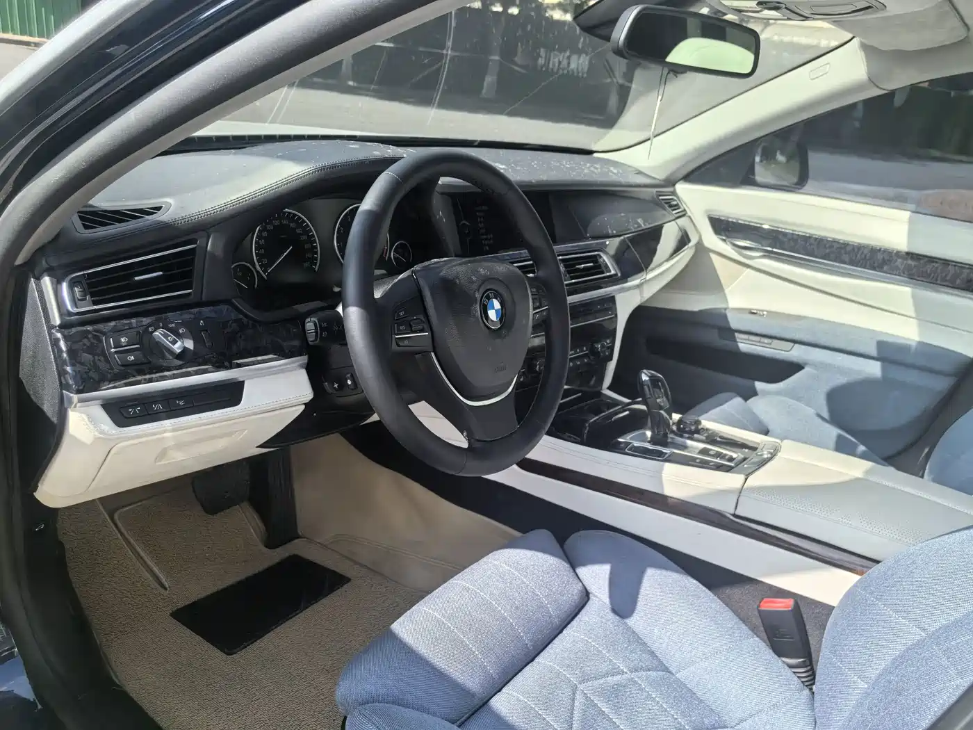 Фото 11 - BMW 7 Series