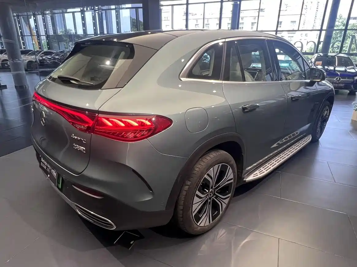 Mercedes-Benz EQE SUV 2024 500 4MATIC Luxury Edition фото 4