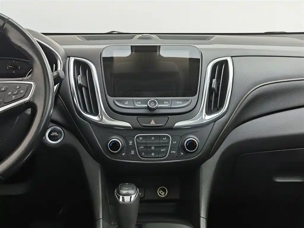 Chevrolet Equinox 2018 RS 550T Automatic 4WD Pioneer Edition фото 12
