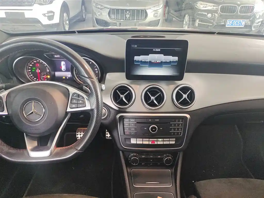 Mercedes-Benz CLA (Import) 2017 Facelift CLA 220 4MATIC фото 9