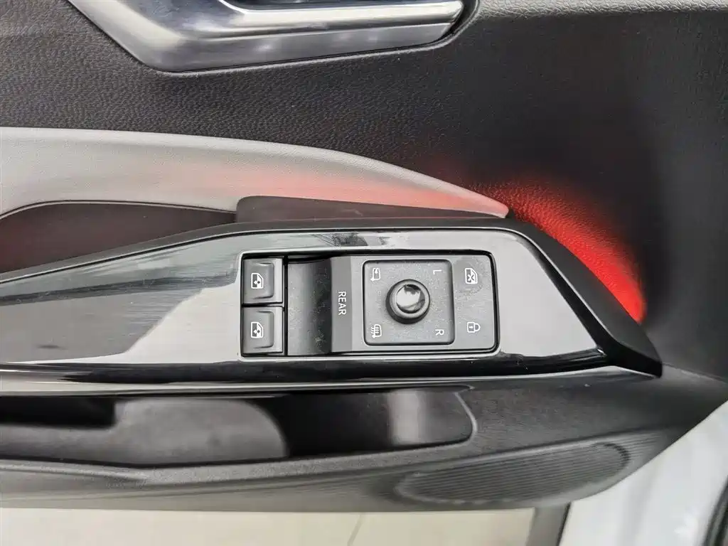 Volkswagen ID.3 2023 Ultimate Smart Edition фото 9