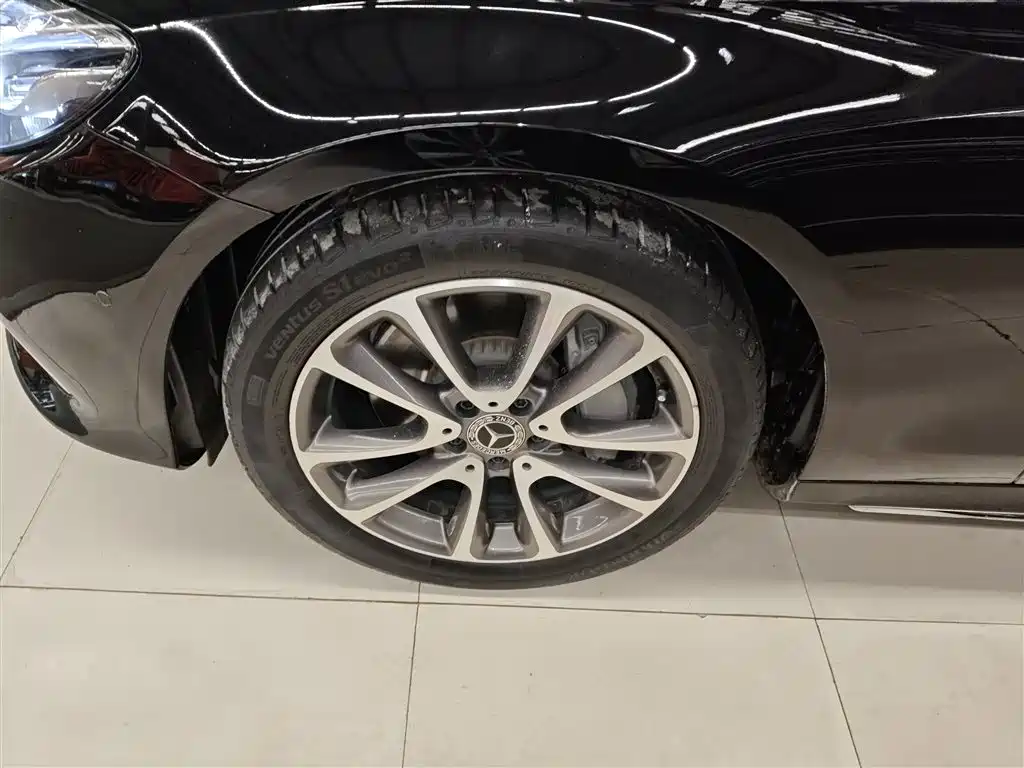Mercedes-Benz E-Class 2019 E 300 L Sport Luxury фото 25