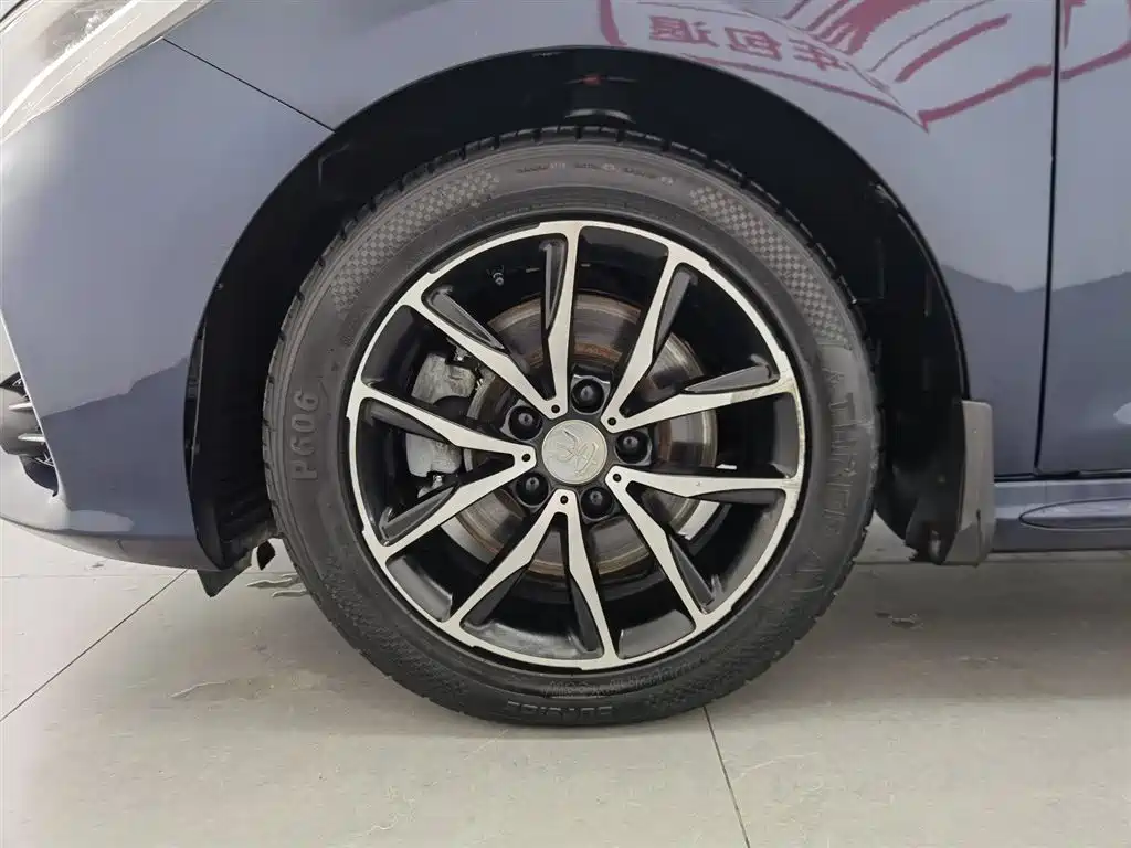 BYD Song MAX 2018 1.5T Auto Smart Connected Flagship 7-Seater фото 17
