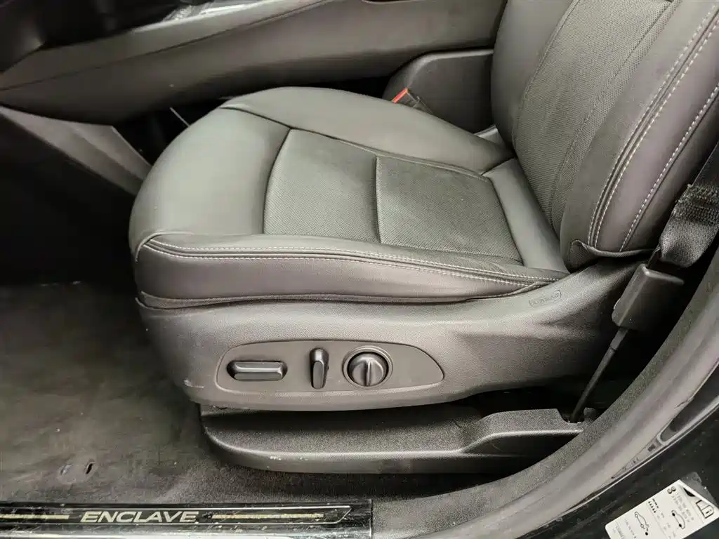 Buick Enclave 2020 28T 4WD Premium Model фото 20