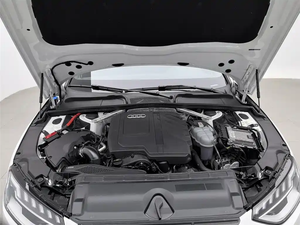 Audi A4L 2024 40 TFSI Luxury Dynamic фото 6