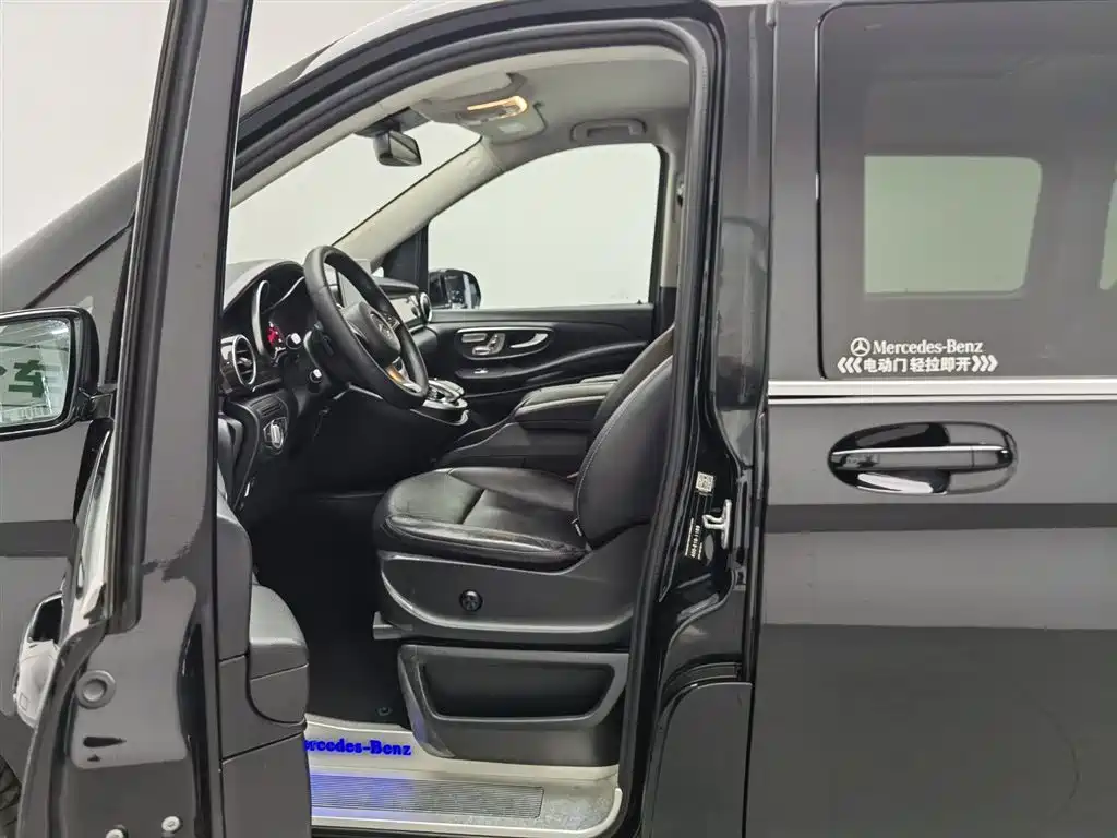 Mercedes-Benz V-Class 2018 V 260 Navigator Edition China VI фото 10