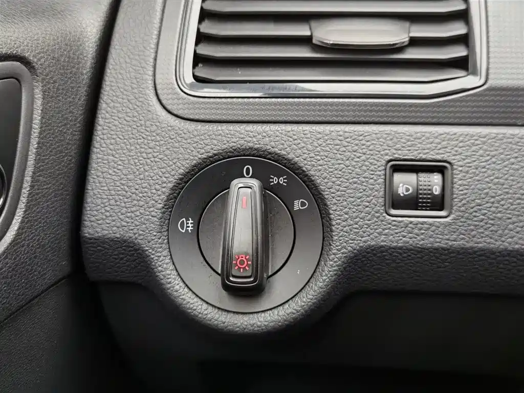 Volkswagen Santana 2021 1.5L Manual Trend Edition фото 21