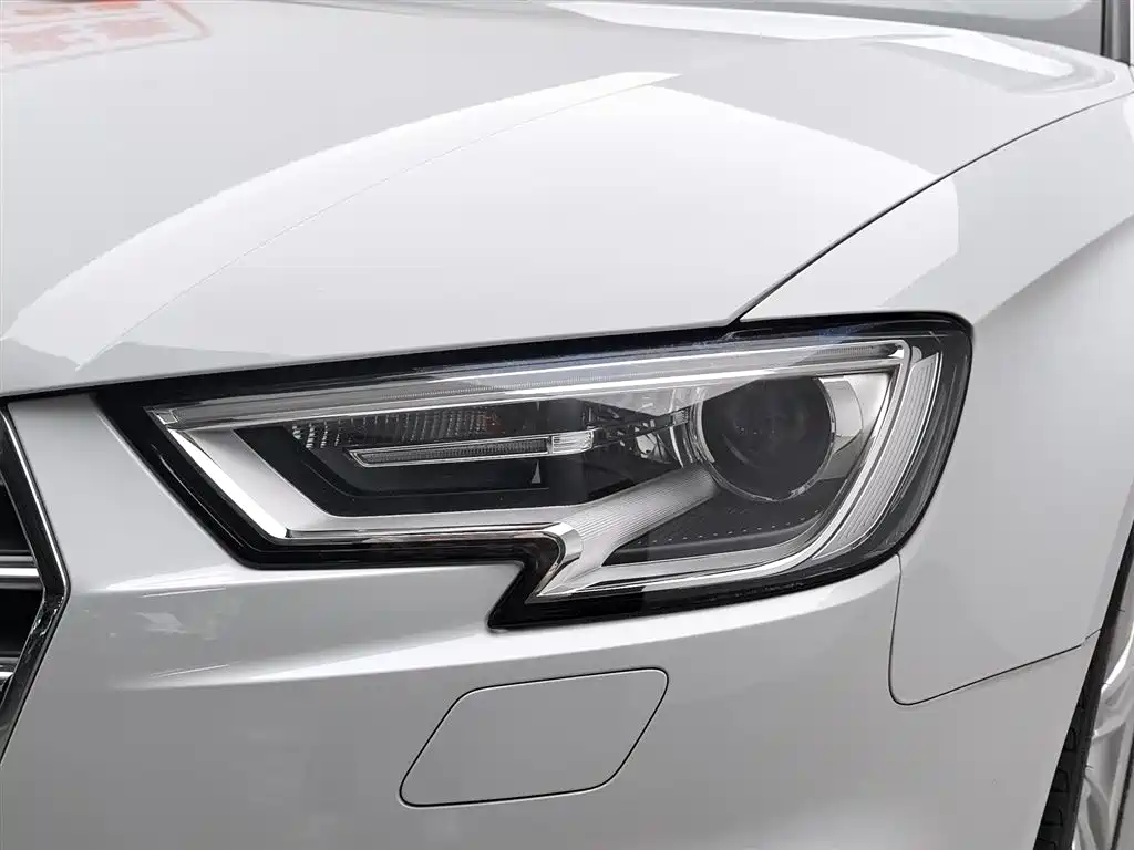 Audi A3 2019 Limousine 35 TFSI Progressive China V фото 7