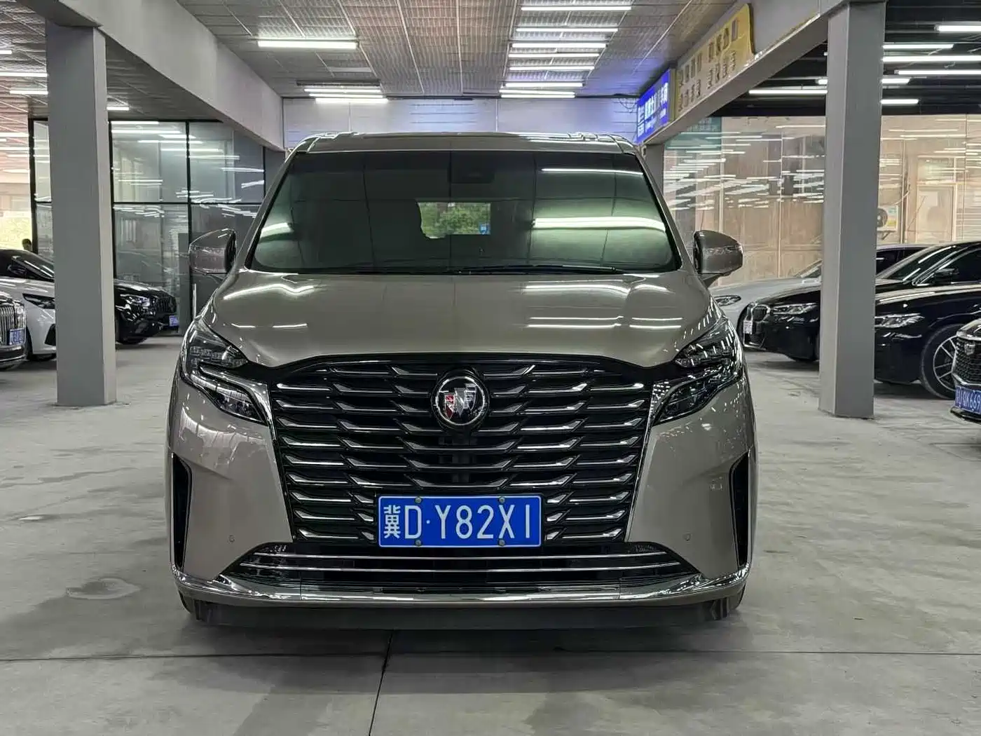 Buick GL8 2023 ES Landmaster Luxury Harmony Edition фото 2