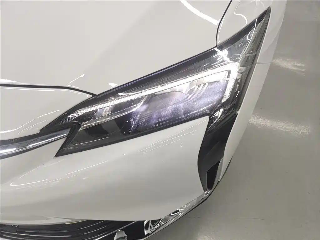 Buick Velite 6 2024 Model 430km Premium Edition фото 24