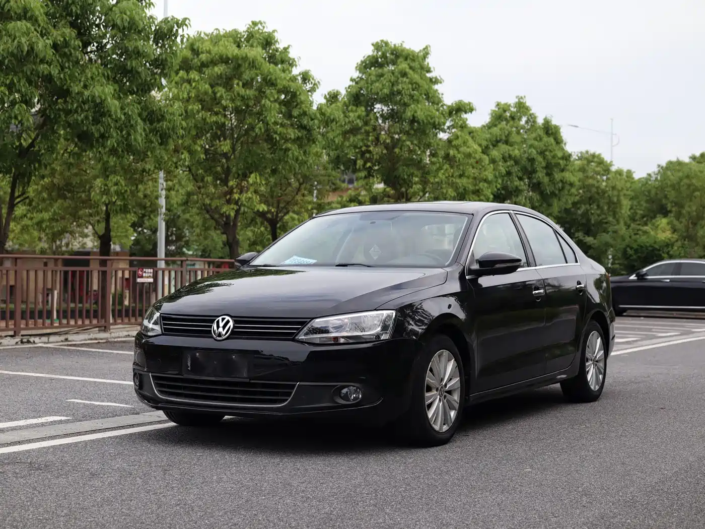 Volkswagen Sagitar 2014 Facelift 1.6L Automatic Comfort