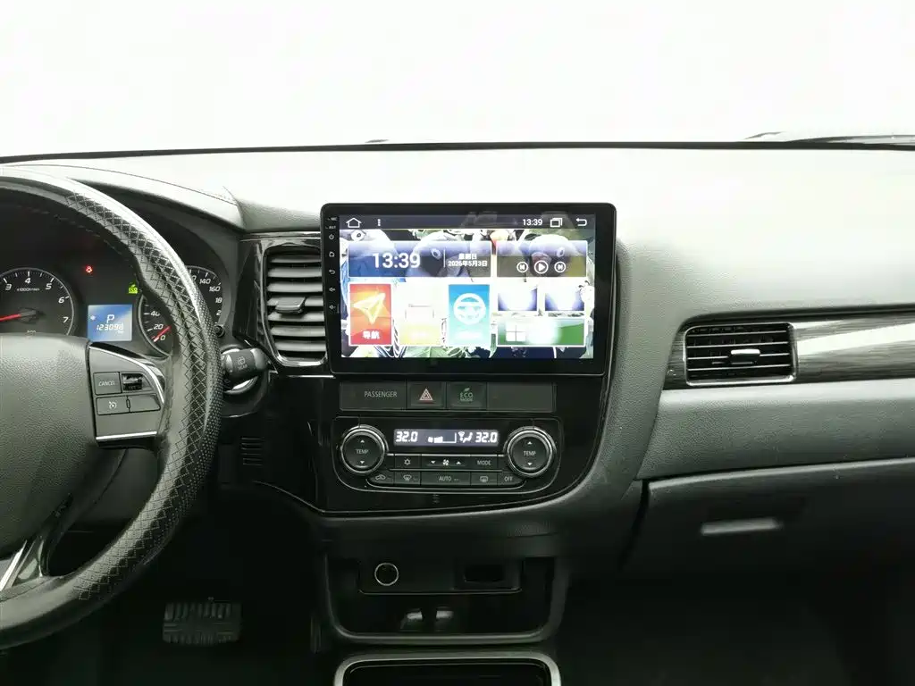 Mitsubishi Outlander 2018 2.0L 2WD Glory Edition 5-seater фото 12