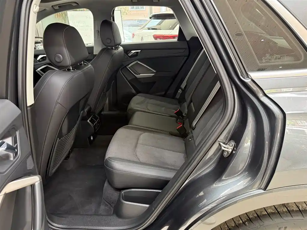 Audi Q3 2023 35 TFSI Fashion Dynamic (1.4T) фото 18