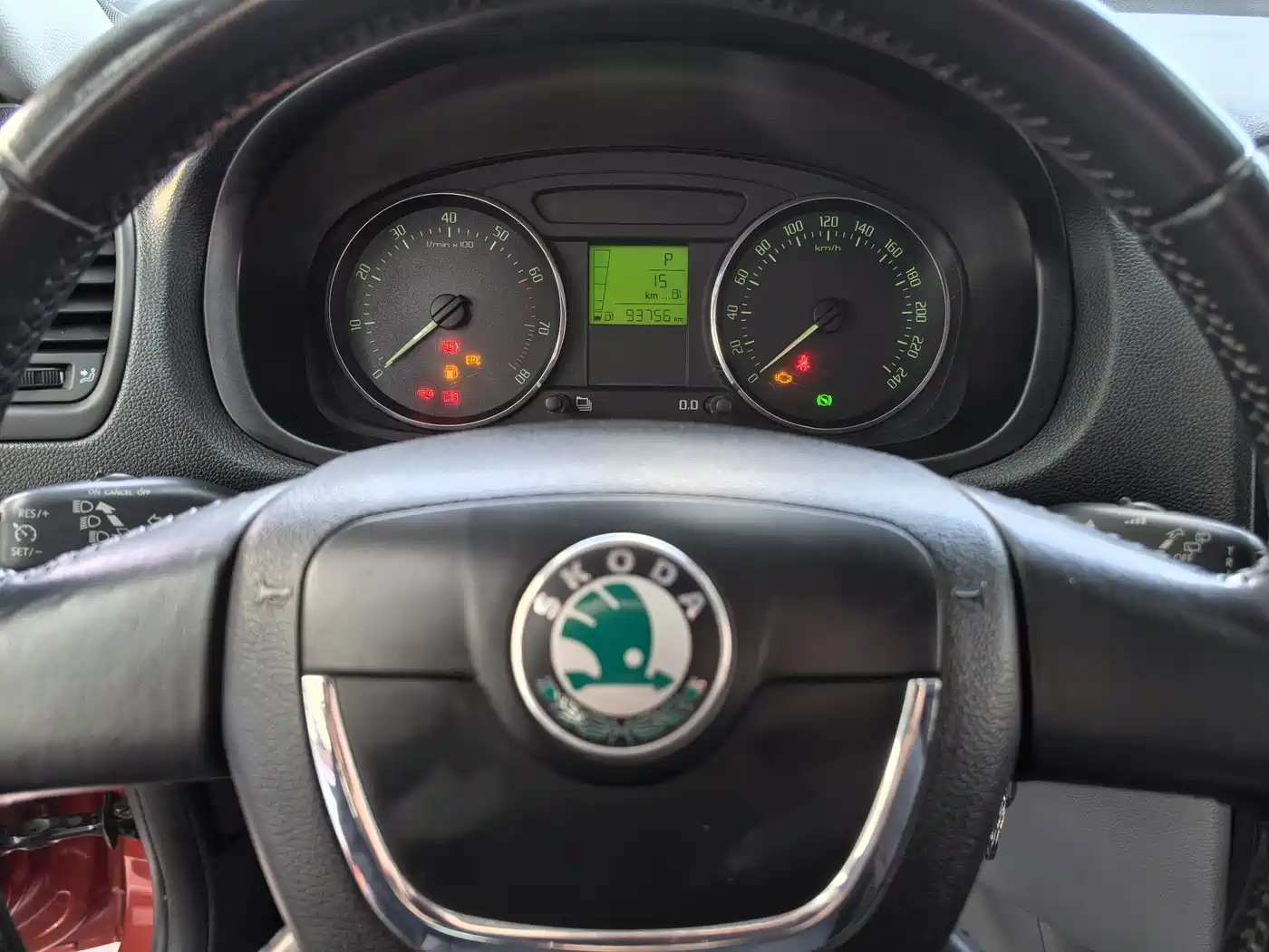 Škoda Fabia 2012 1.4L Automatic Crystal Spirit Edition фото 7