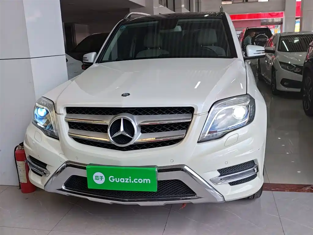 Mercedes-Benz GLK-Class 2015 GLK 300 4MATIC Fashion Ultimate Edition фото 3