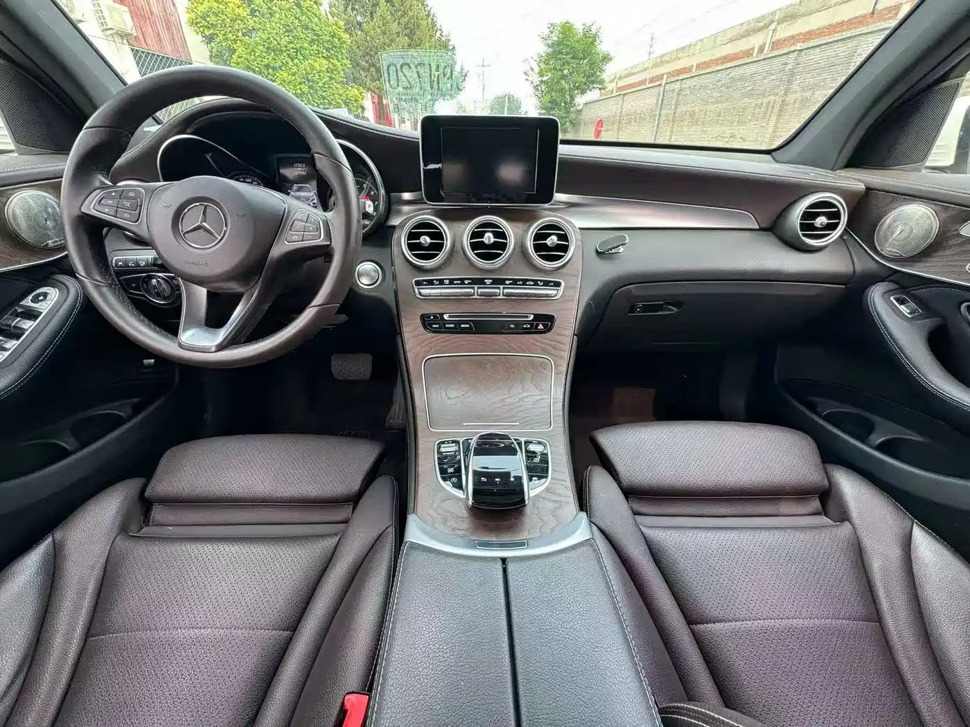 Mercedes-Benz GLC 2018 GLC 300 4MATIC Dynamic фото 9
