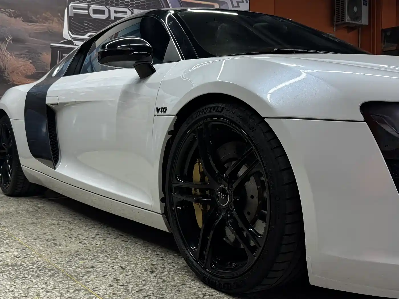 Audi R8 2007 4.2 FSI quattro фото 17