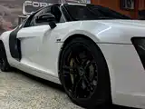 Фото 17 - Audi R8