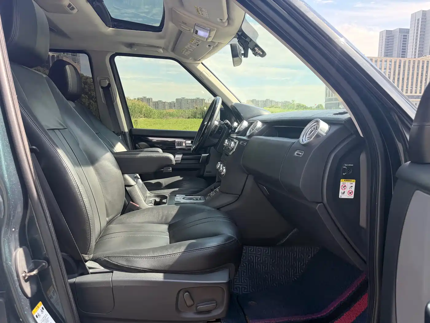 Land Rover Discovery 2013 3.0 SDV6 HSE Diesel фото 12