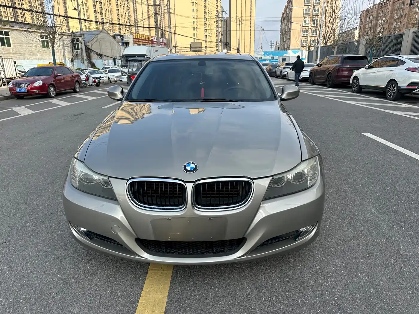 BMW 3 Series (Import) 2012 318i Leading фото 2