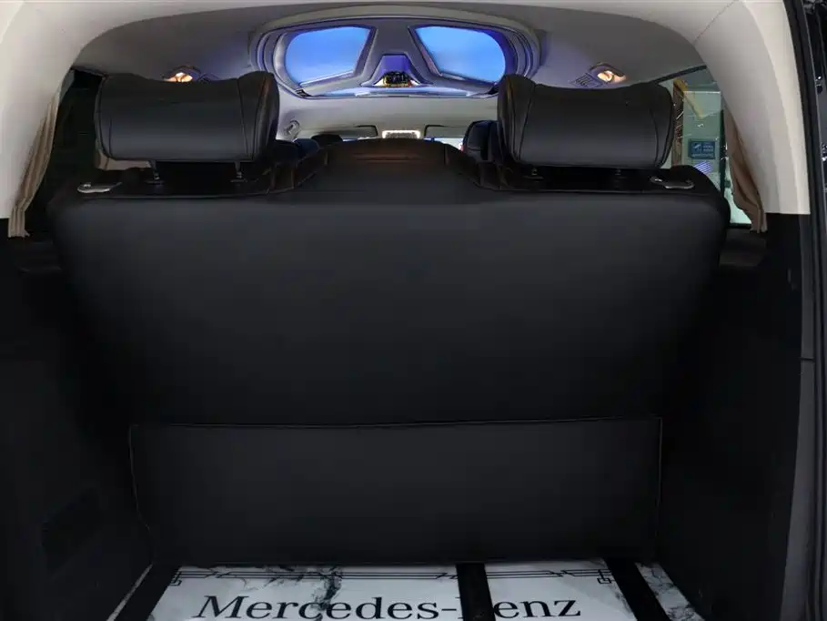 Mercedes-Benz Vito 2023 2.0T Business 7-Seater фото 15