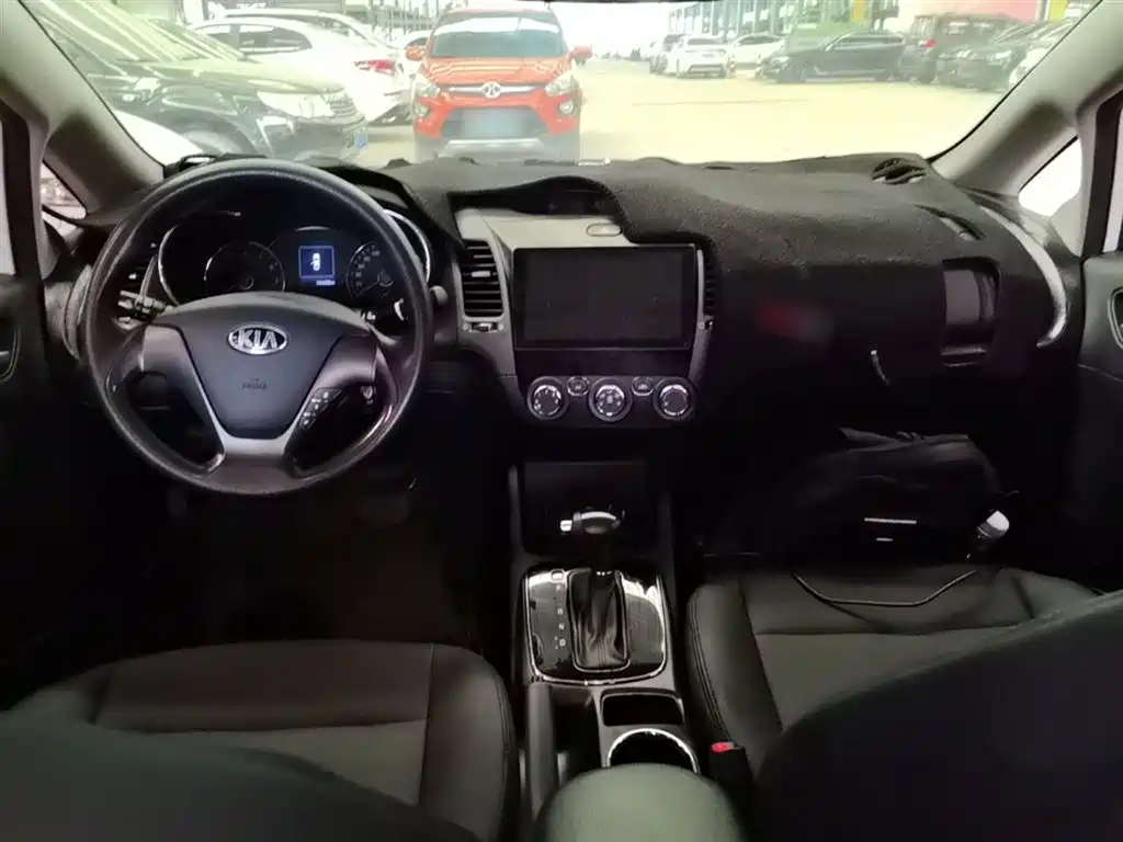 Kia K3 2017 1.6L Automatic 15th Anniversary Special GLS фото 10
