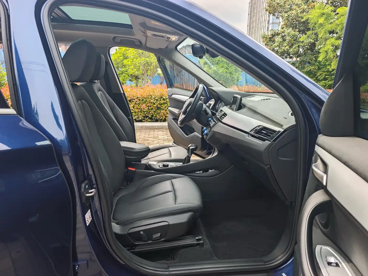BMW X1 2019 sDrive20Li Leading Model фото 11