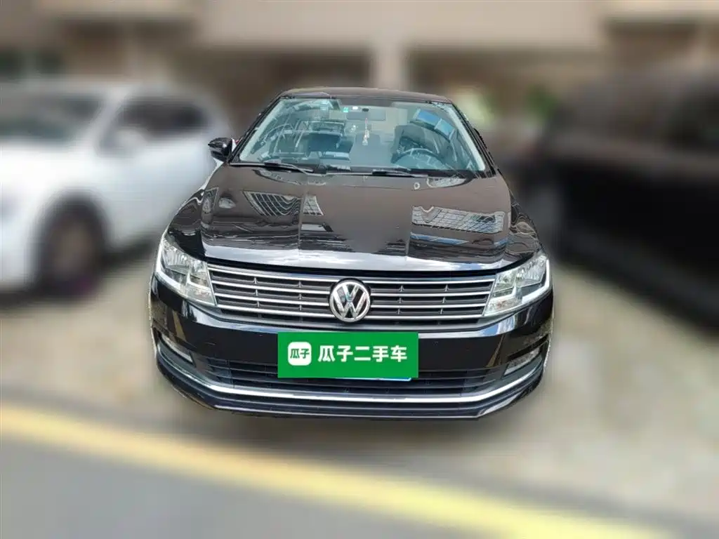 Volkswagen Lavida 2015 1.6L Automatic Comfort Edition фото 24