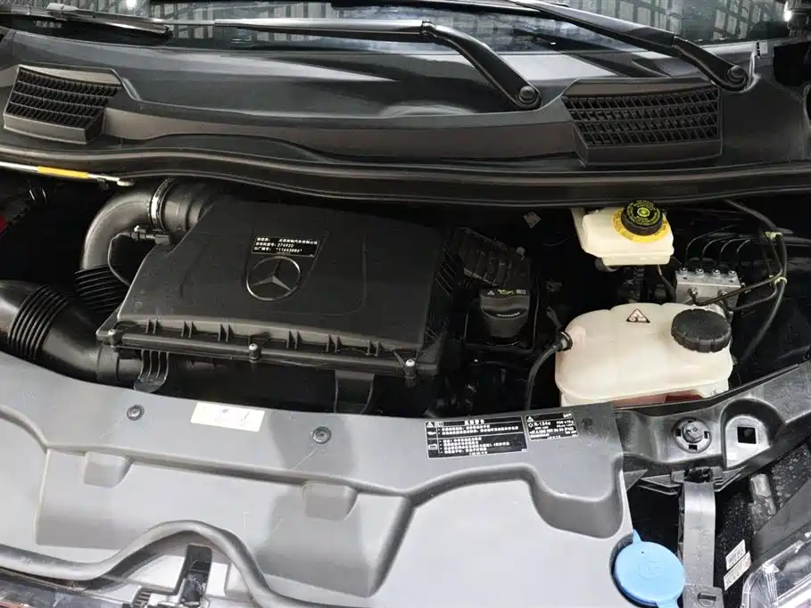 Mercedes-Benz Vito 2023 2.0T Business 7-Seater фото 26