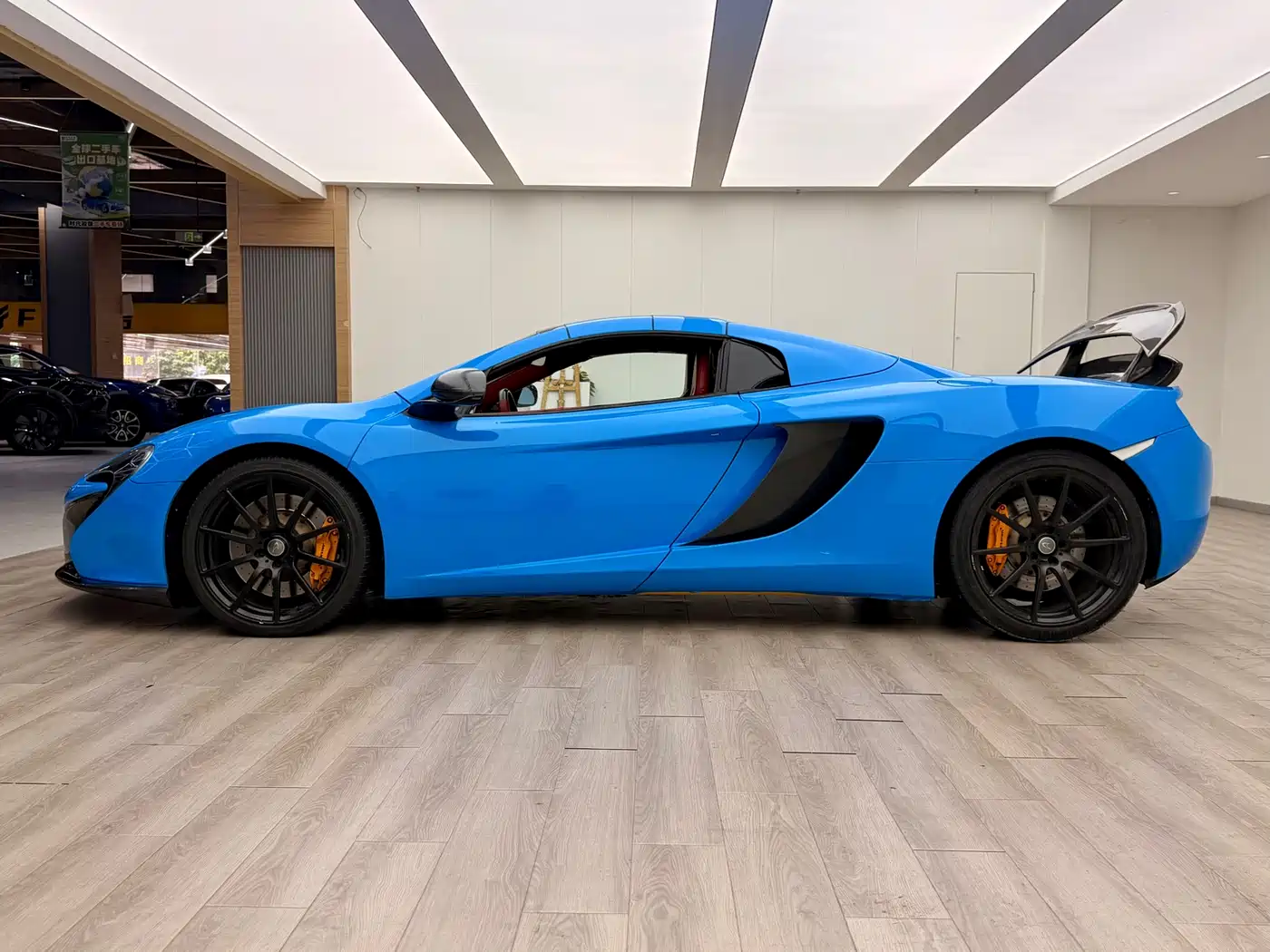 McLaren 12C 2013 3.8T SPIDER 50th Anniversary Edition фото 7