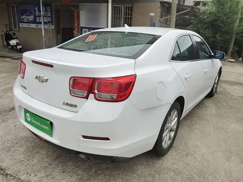 Chevrolet Malibu 2014 2.0L Automatic Luxury фото 7