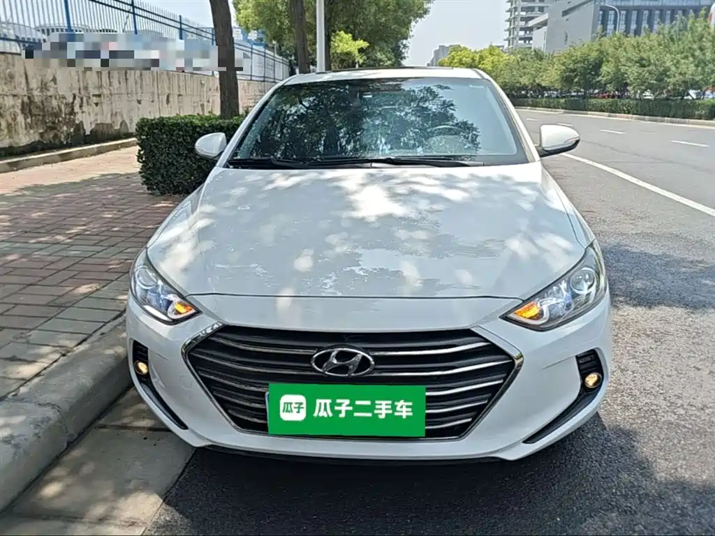 Hyundai Elantra 2016 Model 1.6L Automatic Smart Elite фото 3