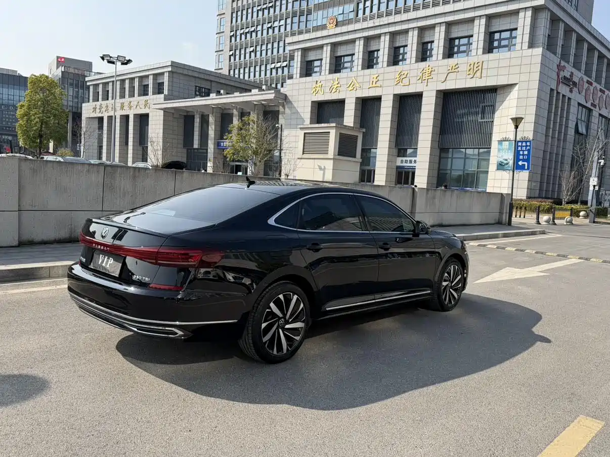 Volkswagen Passat 2023 Facelift 330TSI Elite Edition фото 4