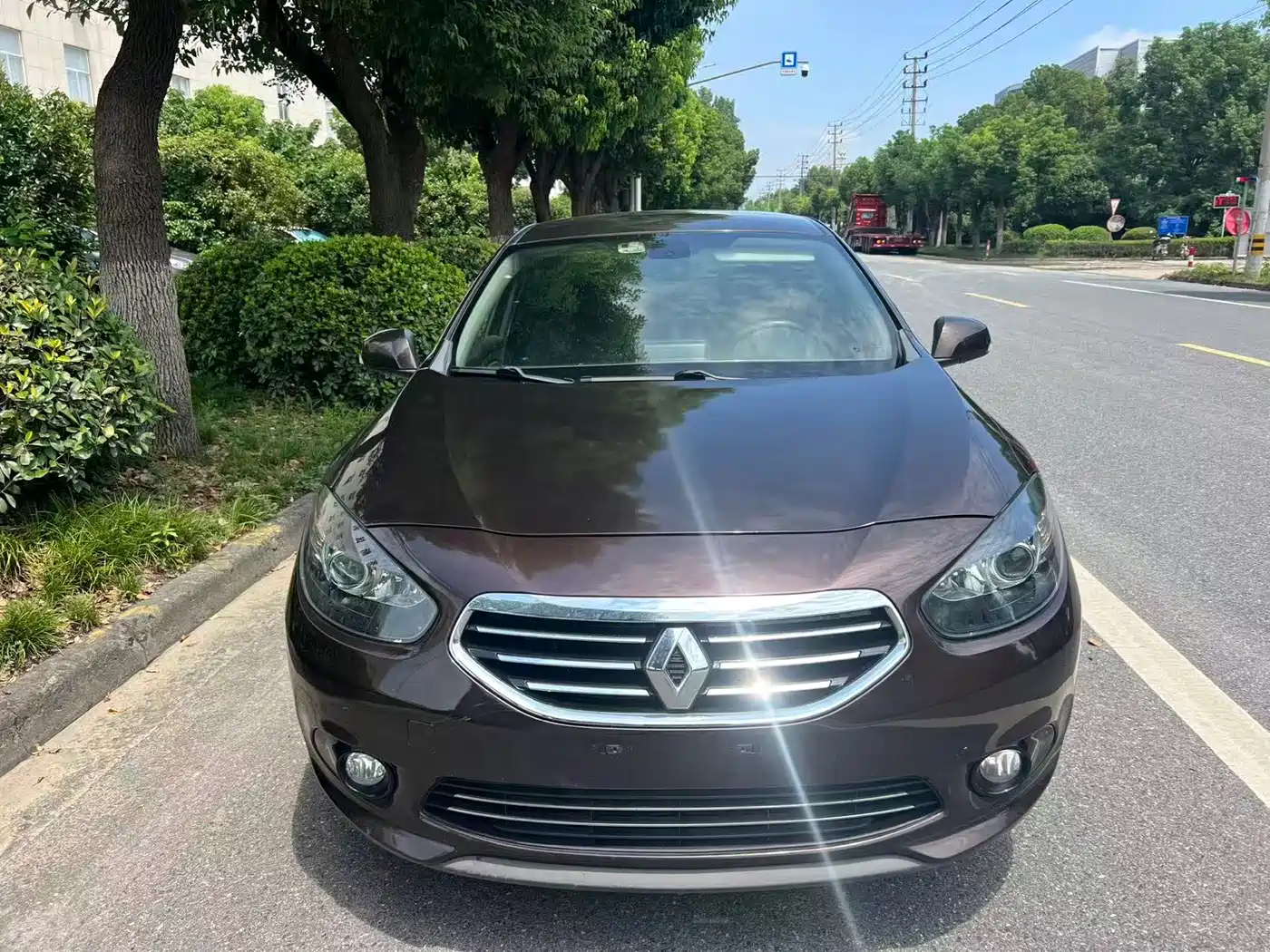 Renault Fluence 2013 2.0L Standard Edition