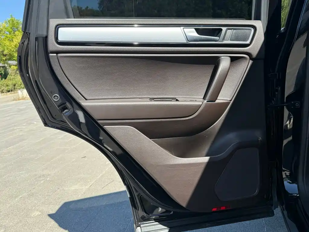 Фото 16 - Volkswagen Touareg